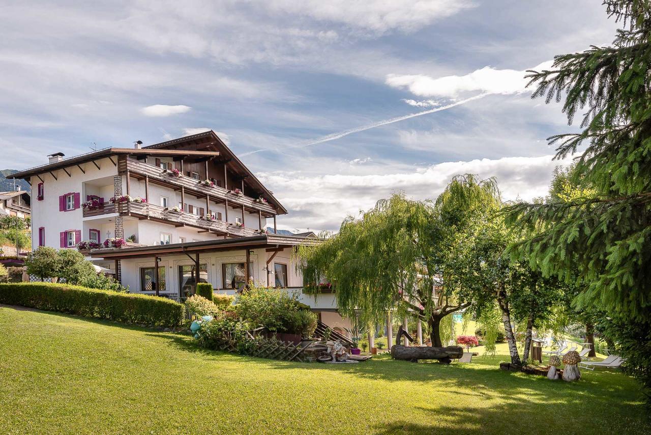 Hotel Latemar Castello-Molina di Fiemme Exterior photo